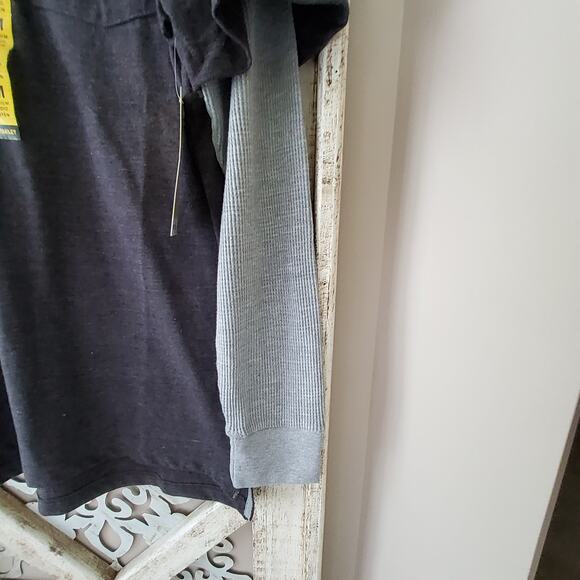 Stanley Men's Workwear Long Sleeve Henley Layered Thermal T-shirt in Asphalt - Picture 4 of 6